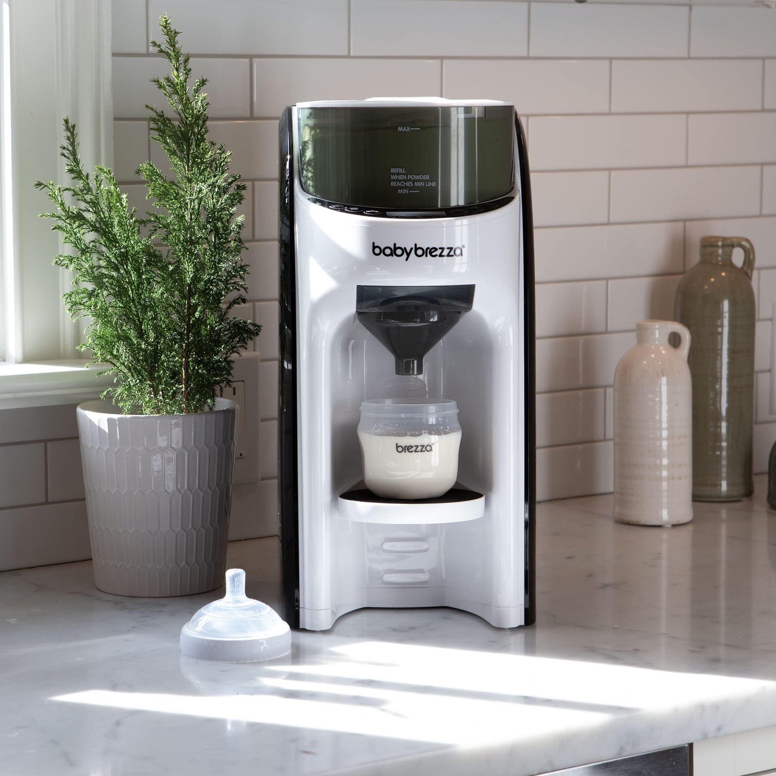 New and Improved Formula Pro Advanced Formula Dispenser Machine - Image 7